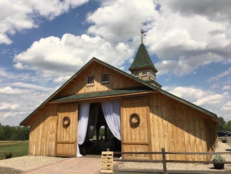 ma-barn-wedding-venue_blissful-meadows-golf-club