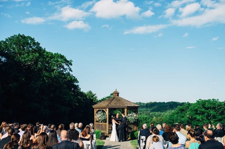 ma-barn-wedding_zukas-hilltop