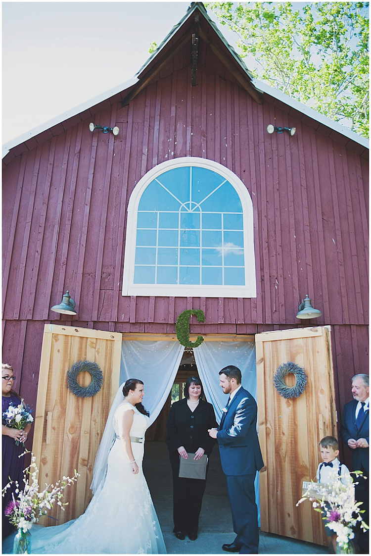 west-virigna-barn-wedding-venue_ranson-hollows