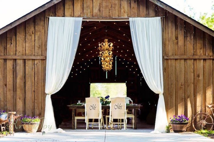 indiana_barn-wedding-venue_zionsville