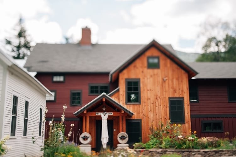 Top Barn Wedding Venues Vermont Rustic Weddings