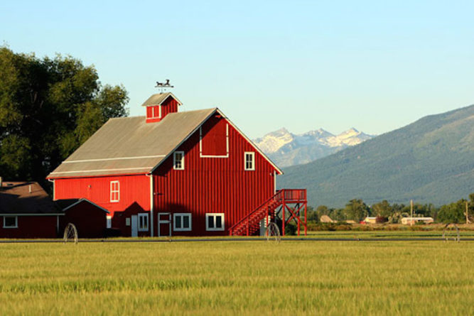 Top Barn Wedding Venues | Montana – Rustic Weddings